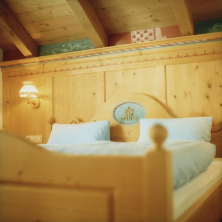 Alfonsstueberl - Ferienwohnungen & Restaurant Innervillgraten Chambre photo