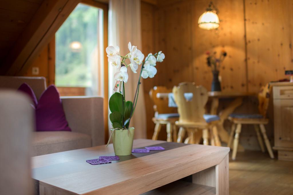 Alfonsstueberl - Ferienwohnungen & Restaurant Innervillgraten Extérieur photo